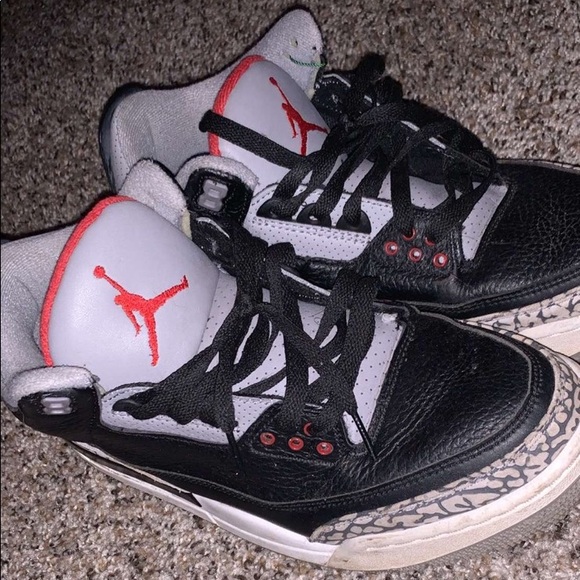 black and cement 3s